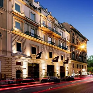 Otel Leon's Place In